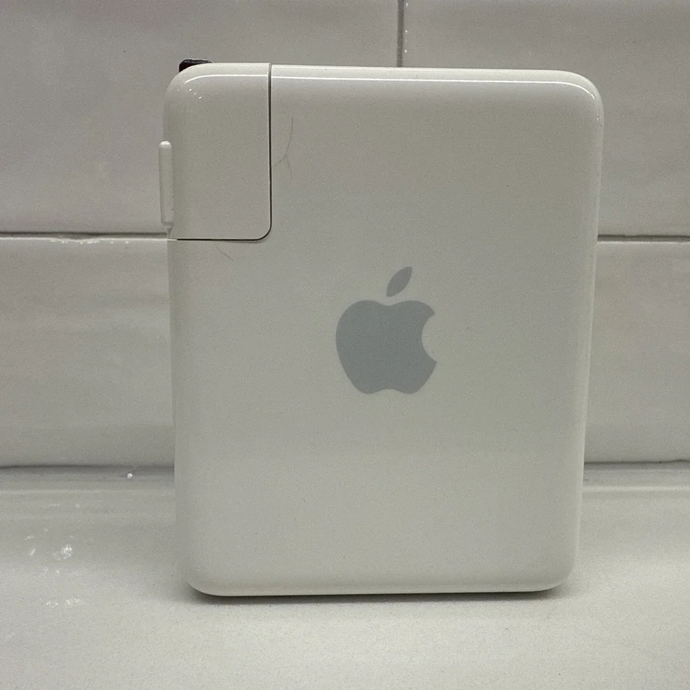 Apple A1264 802.11n Airport Express 54 Mbps Wireless Base Station